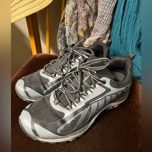 Merrell women run/walk sneaker worn one week only